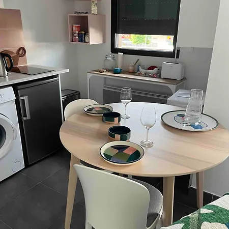 Grand Avec Parking Et Wifi *